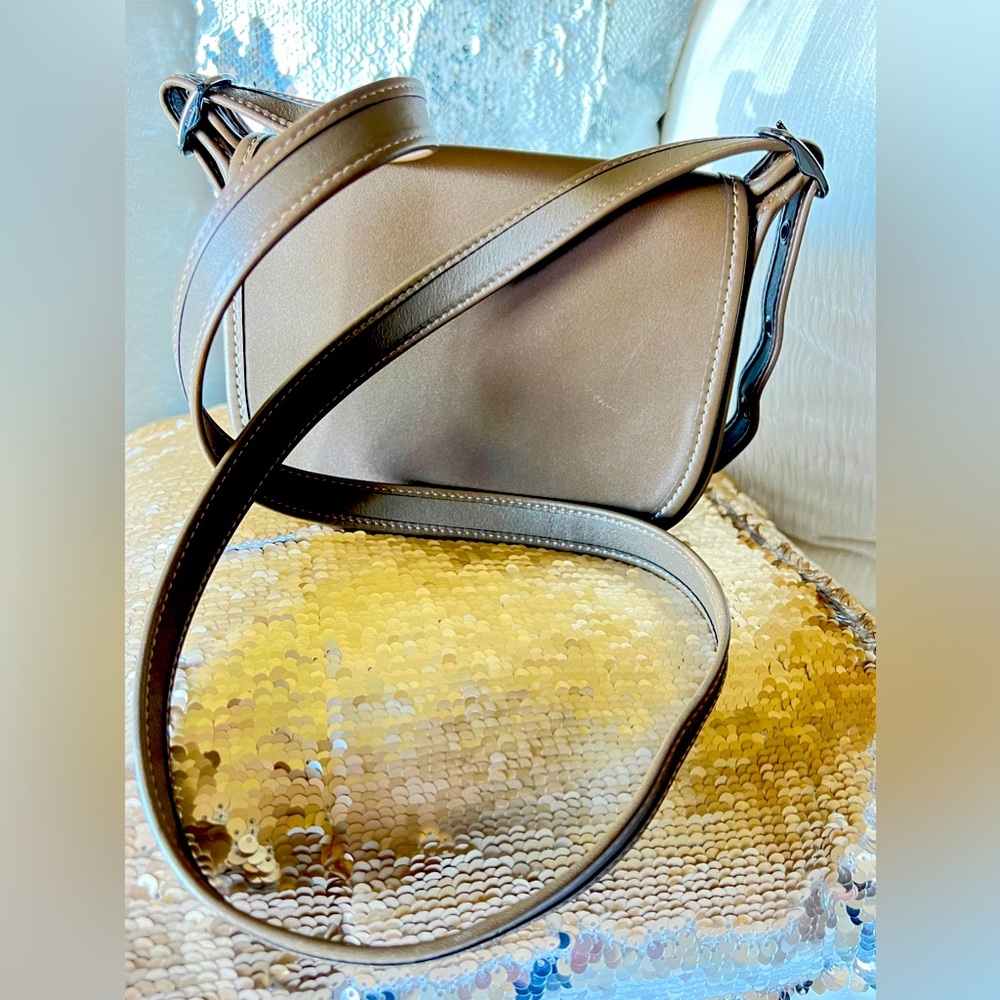Vintage coach crossbody